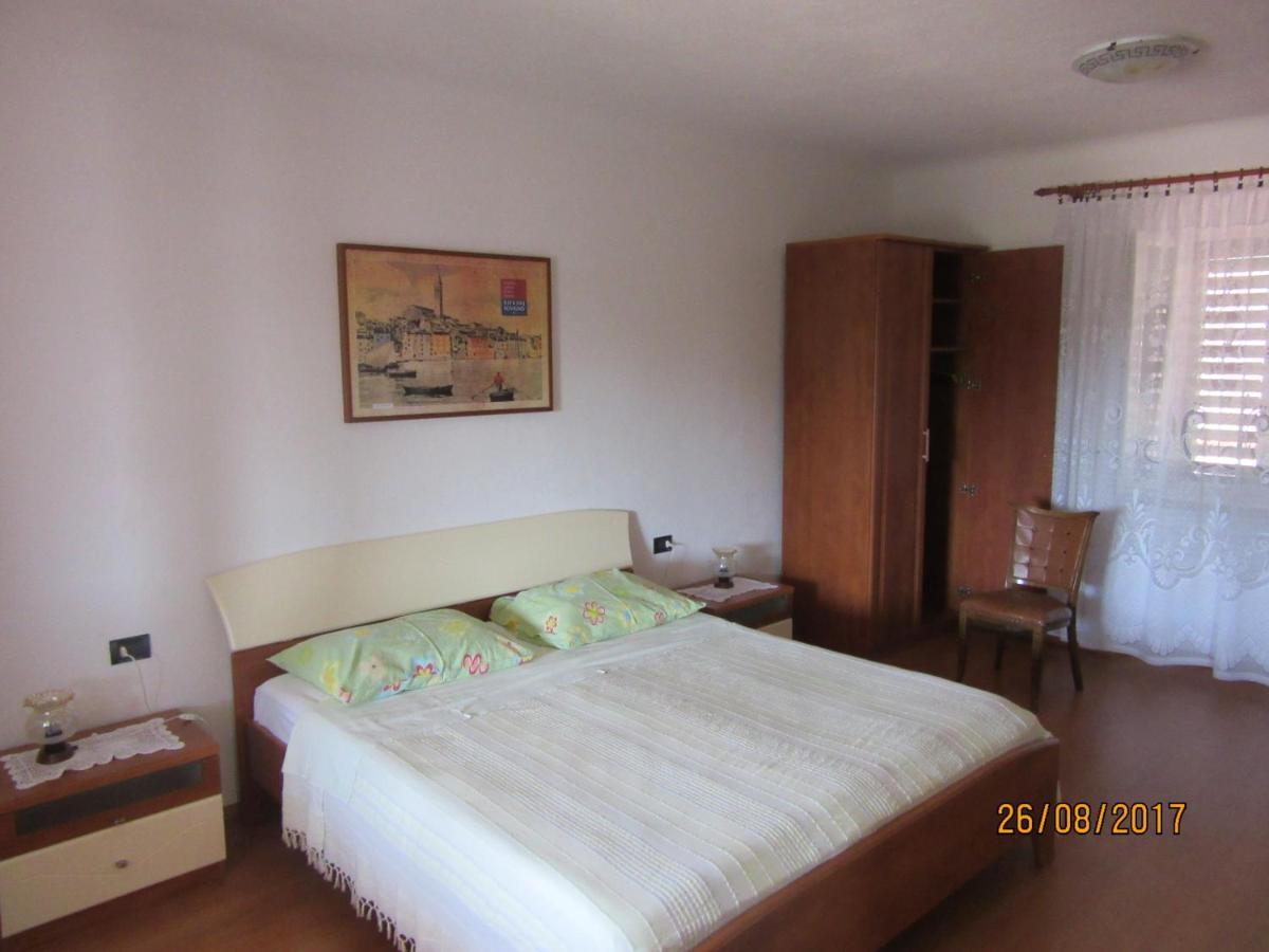 Haus Roko Apartment Ровин Екстериор снимка